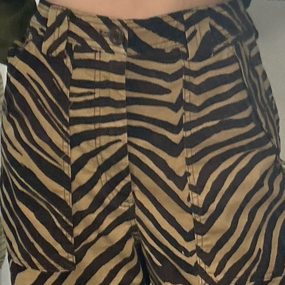 💫Banana Republic Women's Sloan Black & Yellow Animal Prints Jeans - Picture 7 of 10